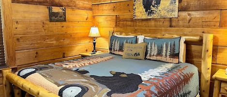1 bedroom, desk, iron/ironing board, WiFi