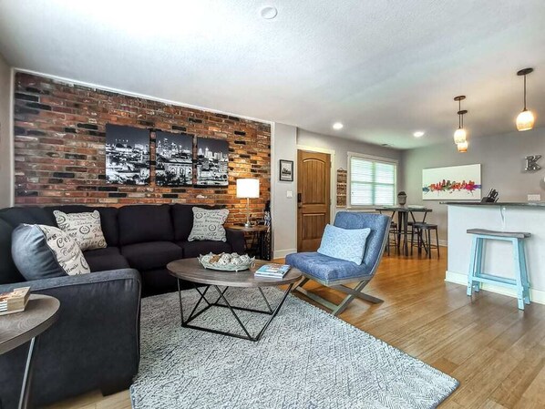 Télévision à écran plat, espaces bureaux