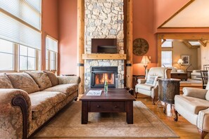 Smart TV, fireplace, stereo - Tremblant Prestige - Equinoxe 140-1 (Mont-Tremblant)