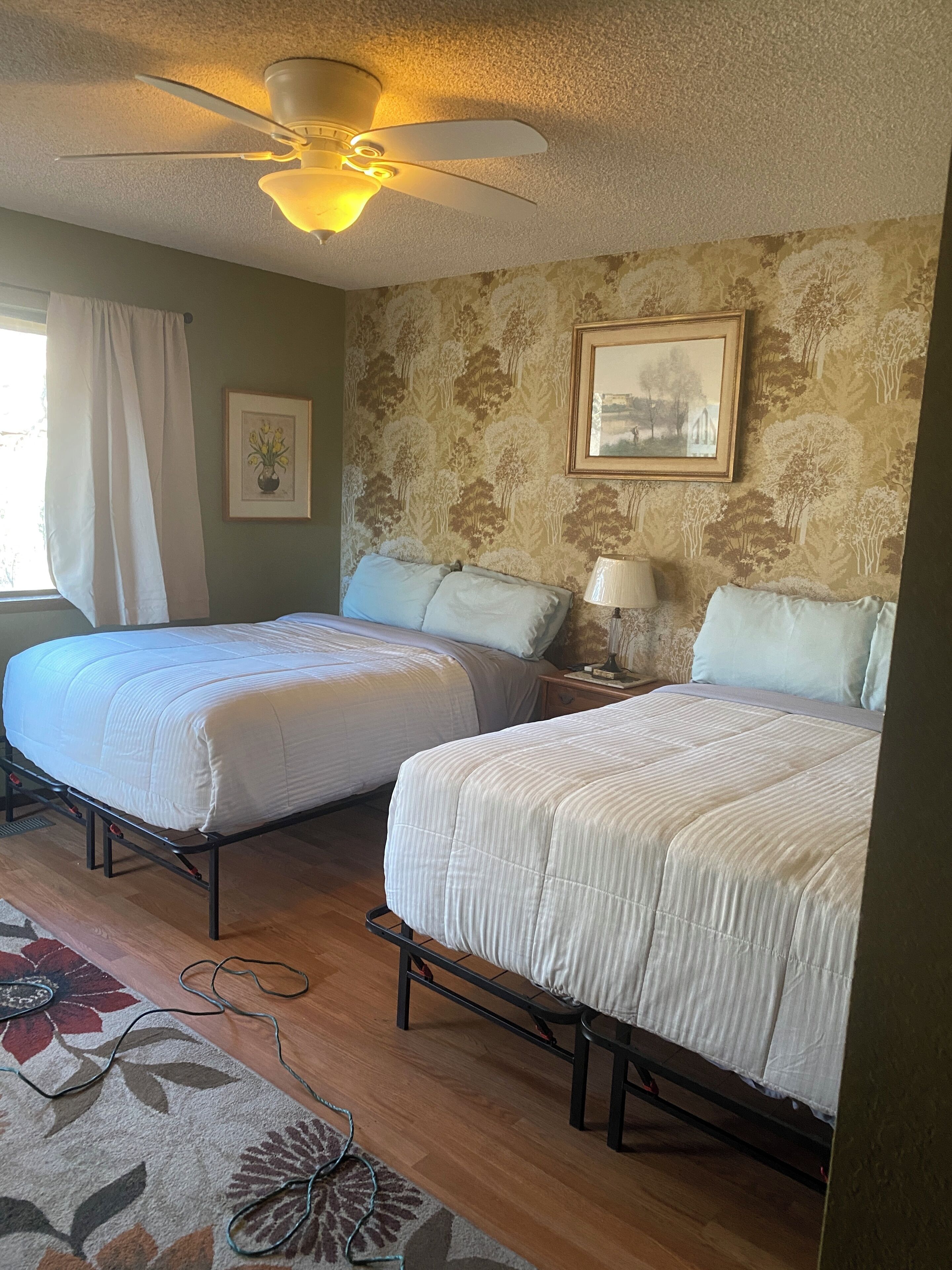 1 soverom, strykejern/-brett, wi-fi (inkludert) og sengetøy