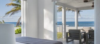 La Chata Beach House - Ocean Front!! 