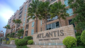 Unclassified image, 5 of 30, button - Atlantis Condo Resort Pattaya by Vichairat (Pattaya)