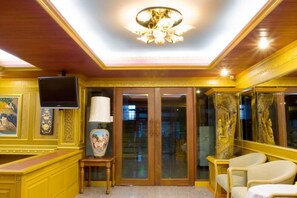 Interior entrance - Thai Garden Resort (Bangkok)