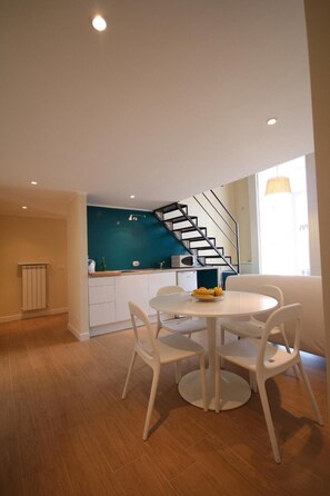 Dining - Albachiara (Naples)