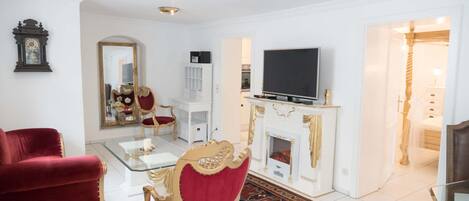 Departamento superior, baño privado ( 6) | Área de sala de estar