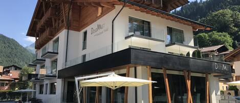 Bagian depan properti