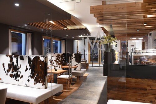 Dolomeet Boutique Hotel