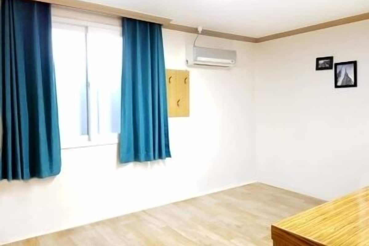 Habitación superior (B) | Interior