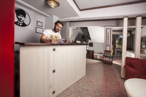 Reception - Iola Hotel (Bozcaada)