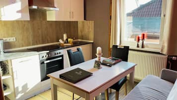 Basic Apartment, Private Bathroom (Romantik (2P))