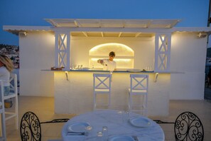 Bar (on property) - Cesurlar Hotel (Cesme)