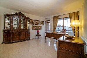 LCD TV - Cesurlar Hotel (Cesme)