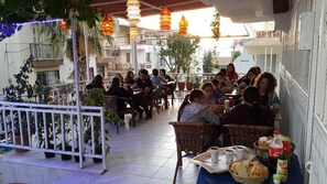Balcony - Ozgun Apart Hotel (Kusadasi)