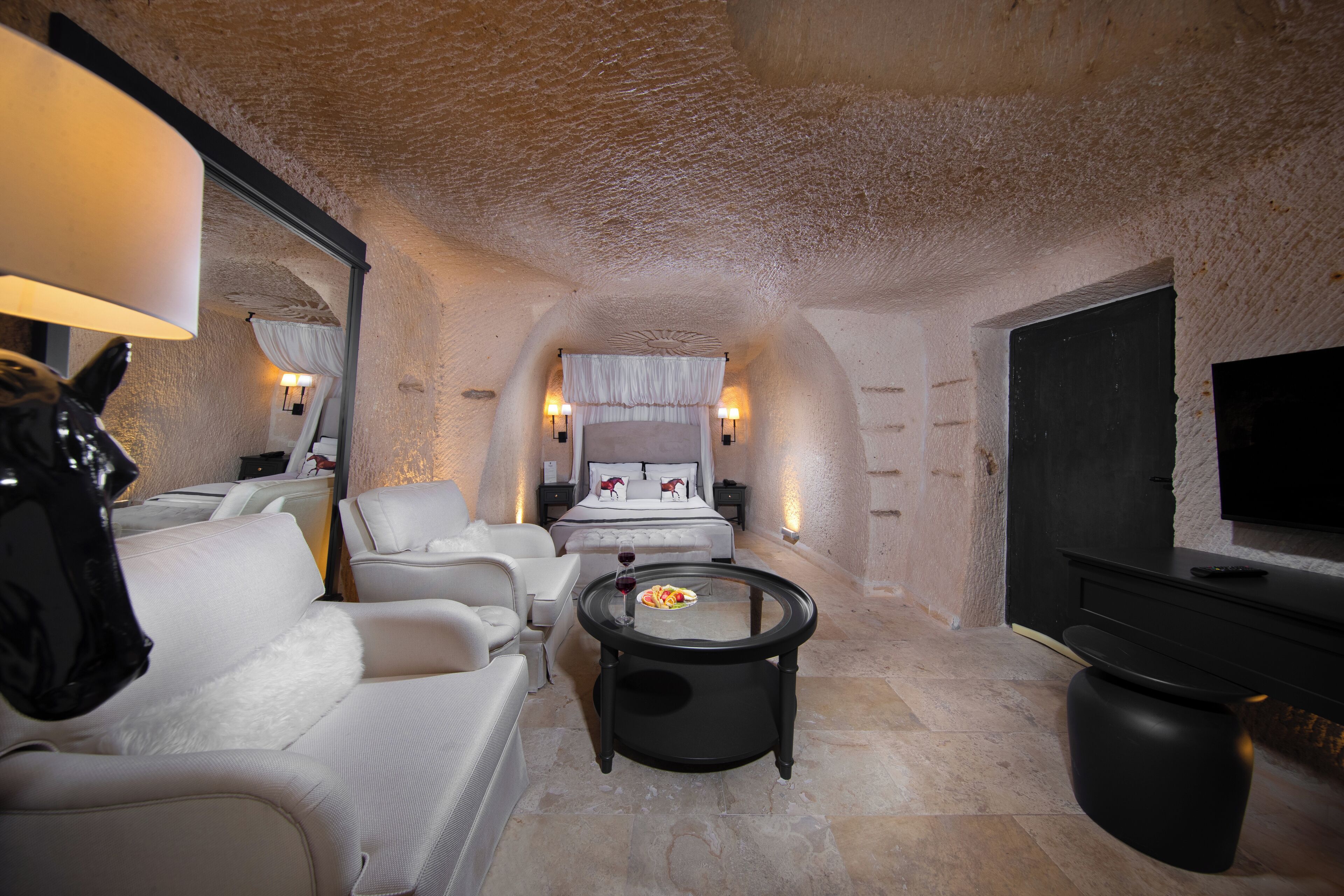 Deluxe Cave Rooms | Premium bedding, minibar, in-room safe, individually decorated