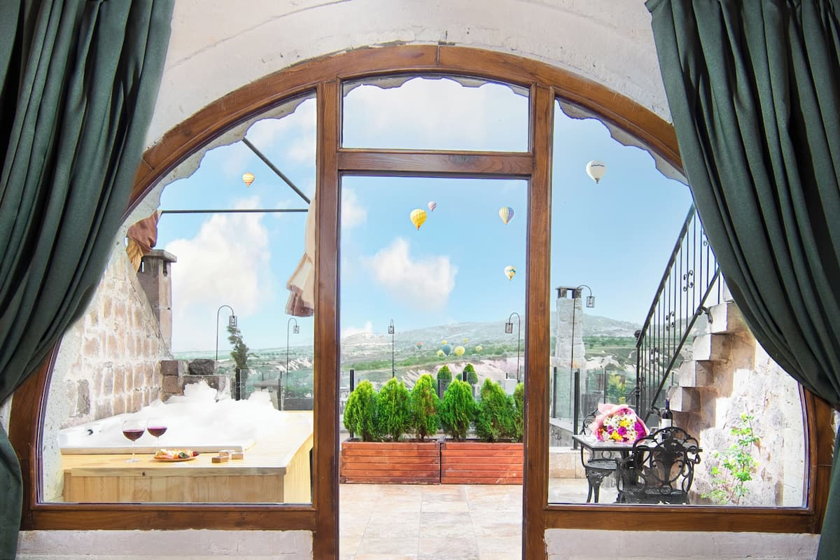 Spa Suites with Jacuzzi and Sauna | View from room