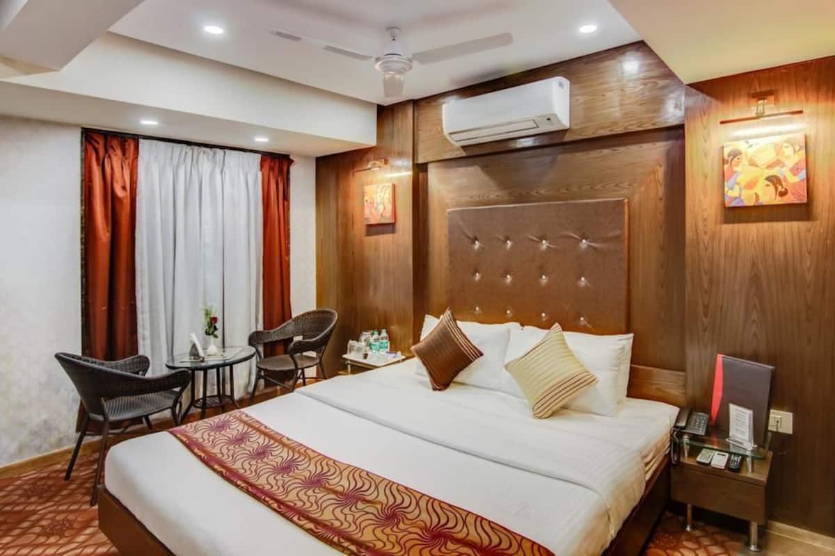 Executive Room | In-room safe, soundproofing, iron/ironing board (on request)