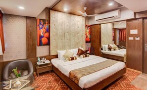 Executive Room | In-room safe, soundproofing, iron/ironing board, free rollaway beds