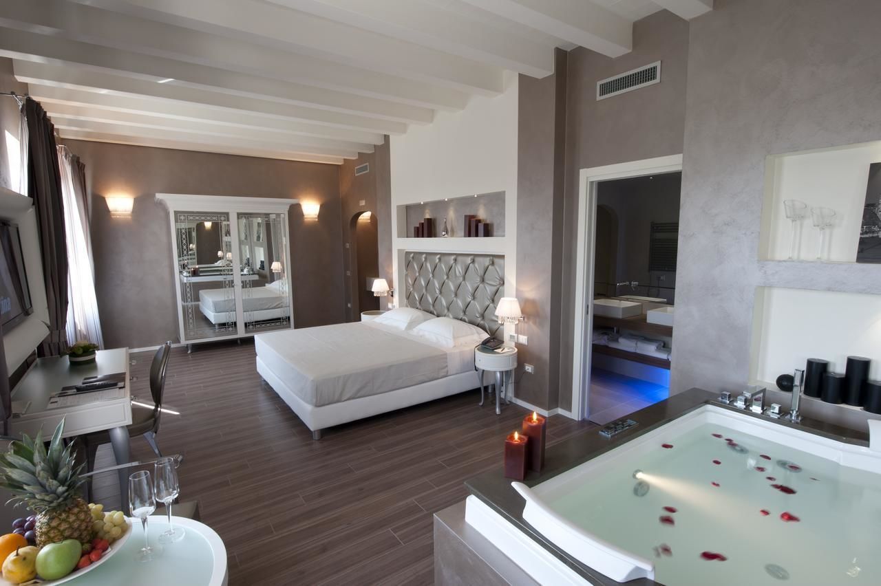 minibar, in-room safe, desk, soundproofing