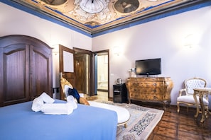 Junior Suite | Premium bedding, down comforters, minibar, soundproofing