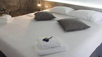 Soundproofing, iron/ironing board, free WiFi, bed sheets
