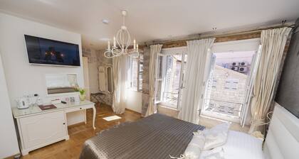 Gothic Palace Heritage