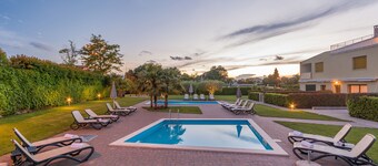 Apartments Maj Residence Premium