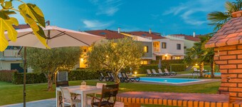 Apartments Maj Residence Premium