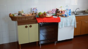 Café da manhã com buffet grátis todos os dias