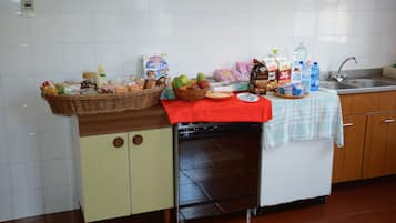 Colazione a buffet inclusa, servita tutte le mattine