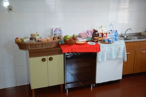 Free daily buffet breakfast  - B&B La Musa (Arezzo)