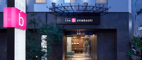 Front of property - evening/night