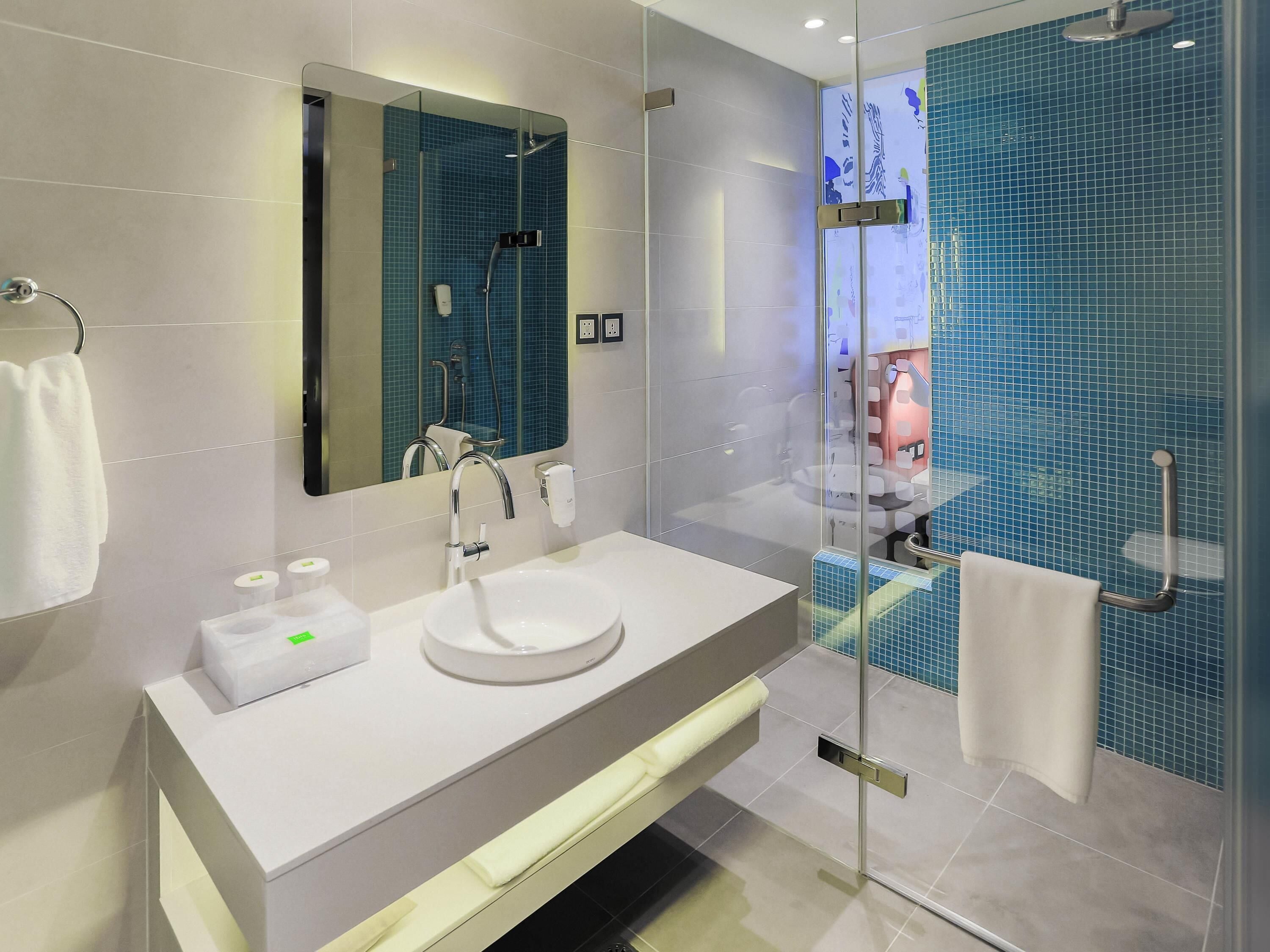 standard twin room, 2 single beds | 1 bedroom, premium bedding, memory-foam beds, in-room safe