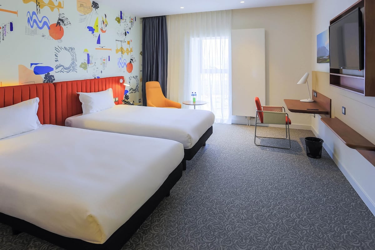 standard twin room, 2 single beds | 1 bedroom, premium bedding, memory-foam beds, in-room safe