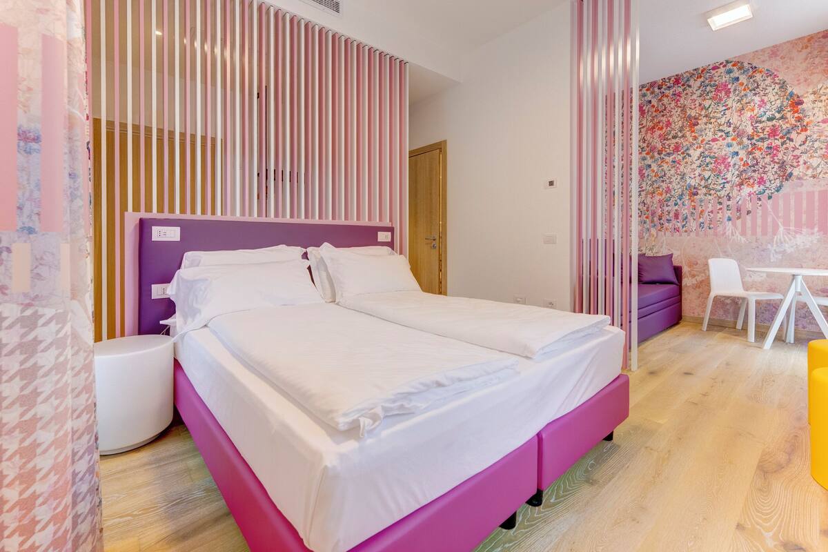 Superior Room ALLA | Ropa de cama de alta calidad y caja de seguridad en la habitación