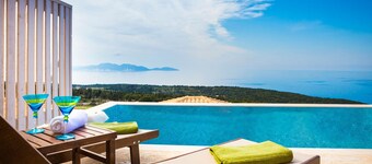 Magganos Sunset Villas