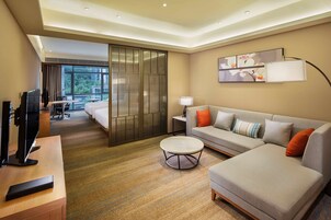 Premium bedding, minibar, in-room safe, blackout drapes