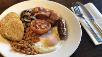 Daily English breakfast for a fee