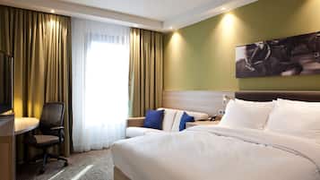 Zimmersafe, VerdunkelungsvorhÀnge, schallisolierte Zimmer