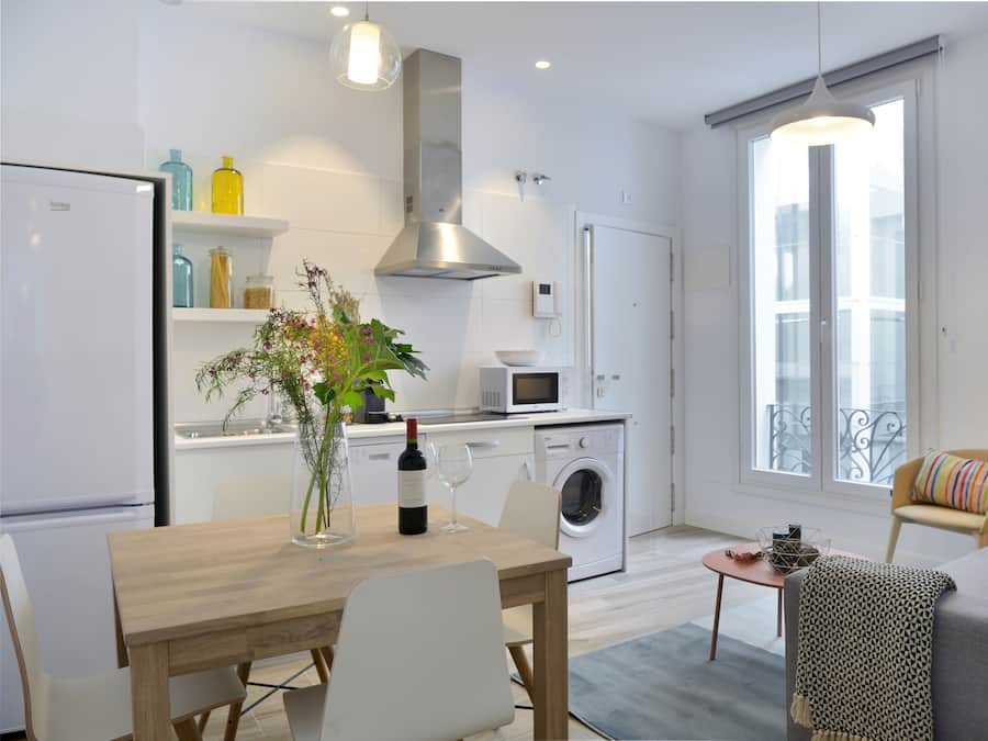 Apartment, 2 Bedrooms | In-room dining