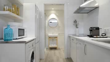Studio | Private kitchen | Full-size fridge, microwave, stovetop, dishwasher
