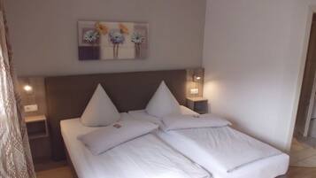 Free cots/infant beds