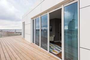 Junior Suite, 1 Double Bed, Balcony | Premium bedding, minibar, in-room safe, desk