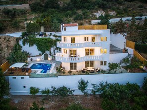 Exterior - Villa Artemis, Wine Dark Sea Villas (Malevizi)