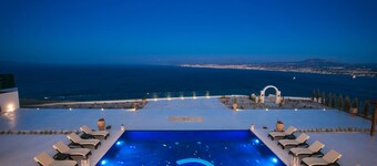 Villa Santorini, Wine Dark Sea Villas