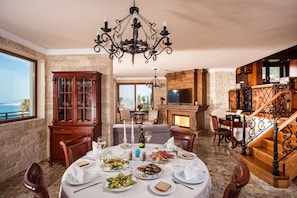 Family Villa, Sea View | In-room dining