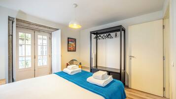 Casa urbano, 3 quartos | Roupas de cama premium