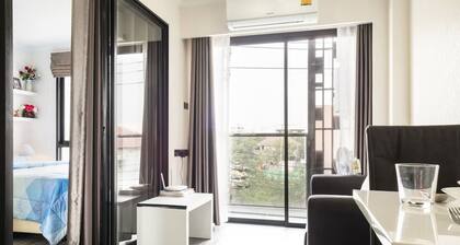 New York Condo by Renvio