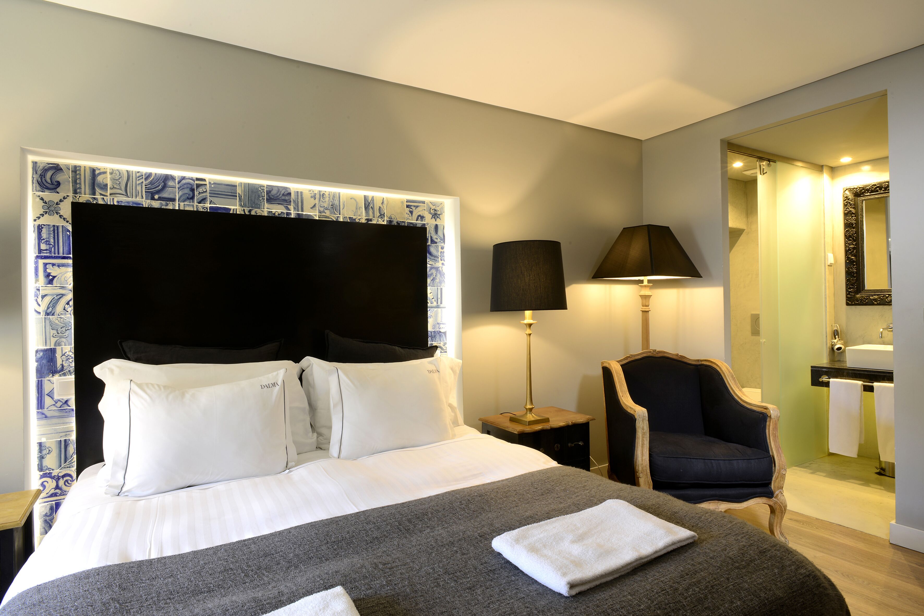 standard studio | 1 bedroom, premium bedding, in-room safe, individually decorated