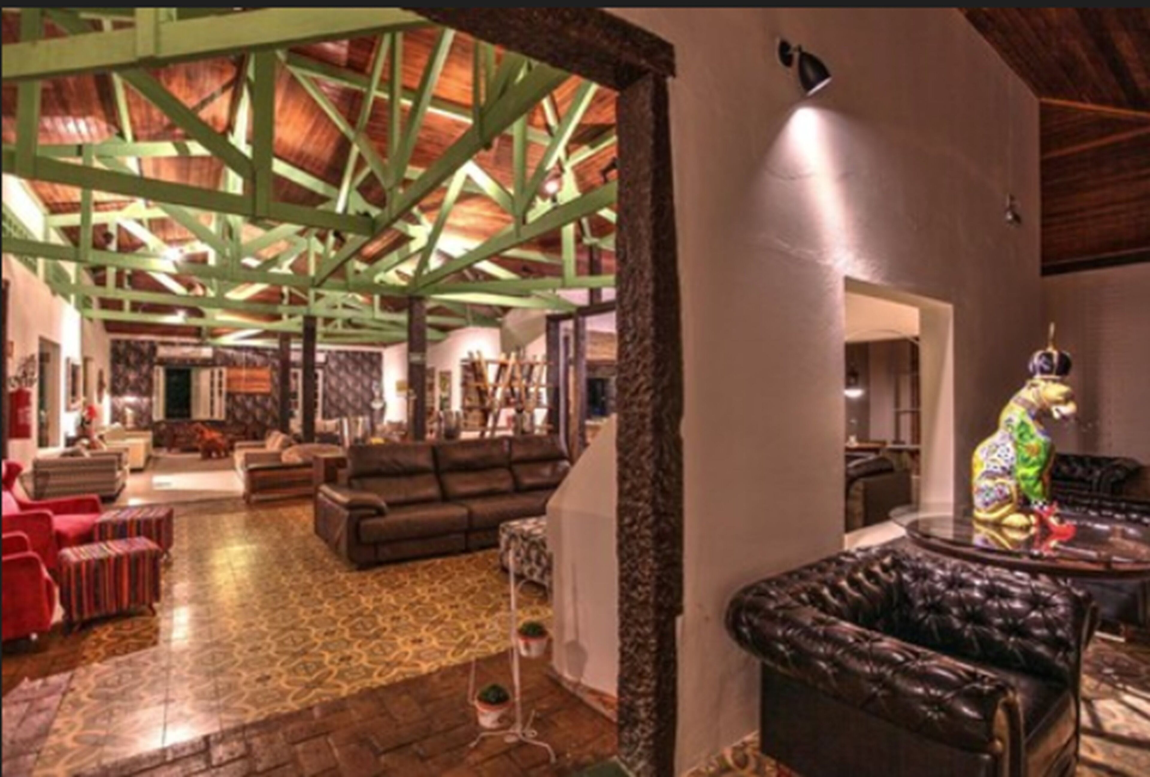 Área de estar no saguão