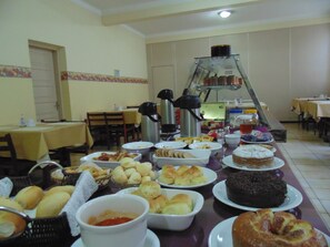 Tägliches inbegriffenes Frühstücksbuffet